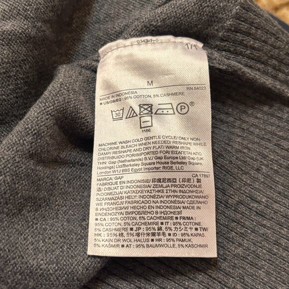 Gap Cotton Cashmere Crew Neck Sweater Men's Size Medium Charcoal Gray V Inset - Picture 8 of 8